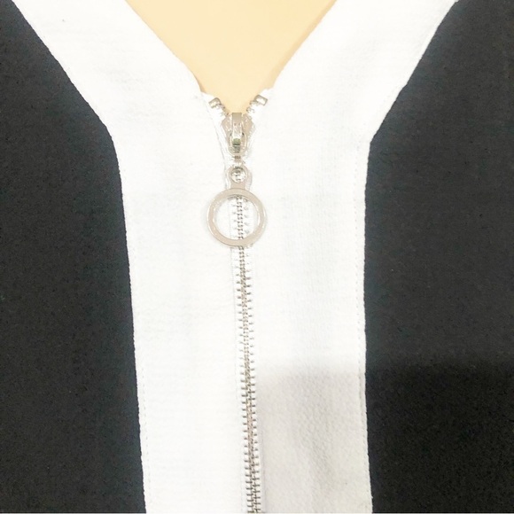 NY Collection Colorblock Top - Picture 4 of 7